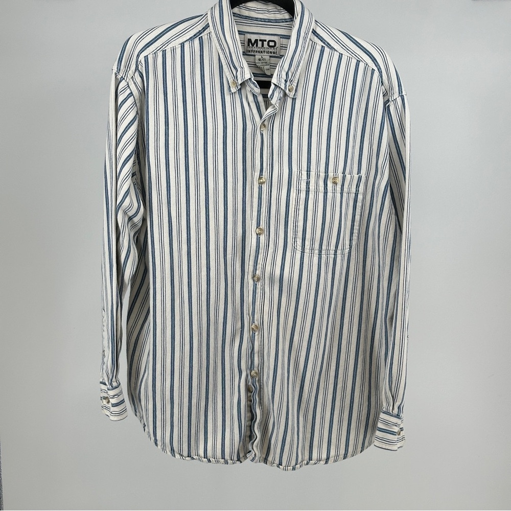 Vintage 90’s 100% Cotton Men's Large Blue White Striped Button Down Shirt‎